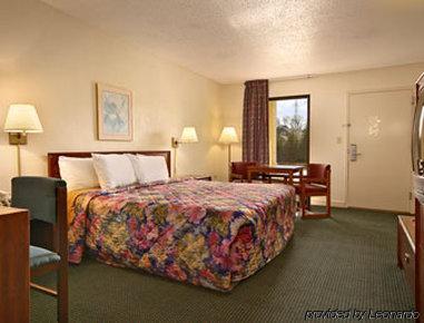Super 8 By Wyndham Athens Motel Kamer foto